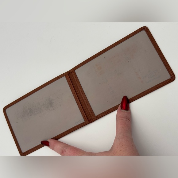 Louis Vuitton BiFold ID Holder - Picture 4 of 7